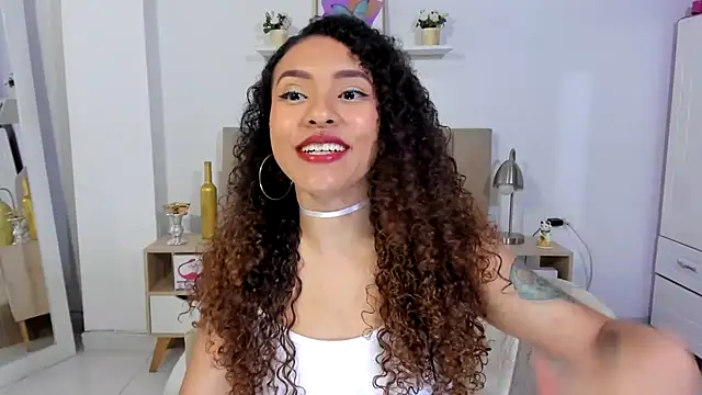 Snapshot of Zoe_Gruber chatting on 10, 7, 2026 Zoe Gruber online show from 10, 7, 2026