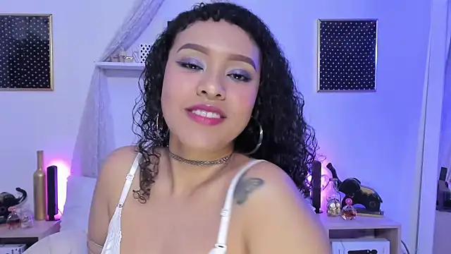 Snapshot of Zoe_Gruber chatting on 5, 10, 2025 Zoe Gruber online show from 5, 10, 2025