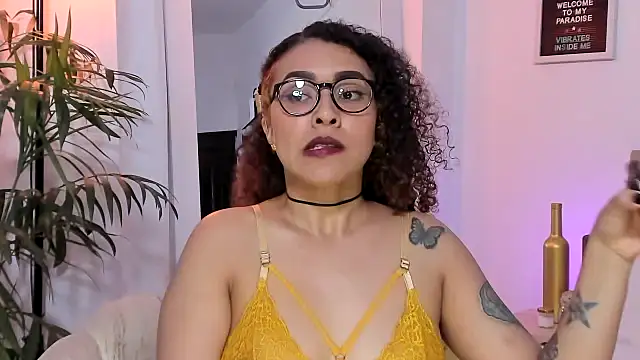 Snapshot of Zoe_Gruber chatting on 27, 11, 2025 Zoe Gruber online show from 27, 11, 2025