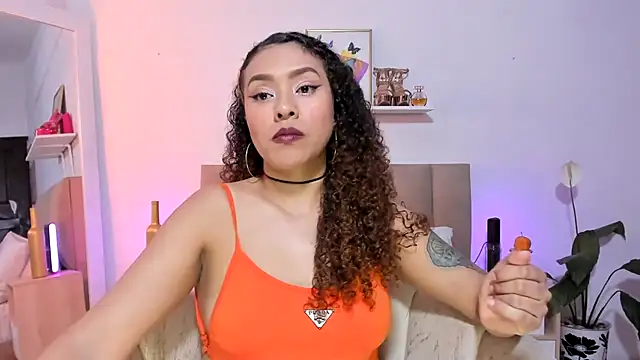 Zoe Gruber online show from 18, 1, 2026