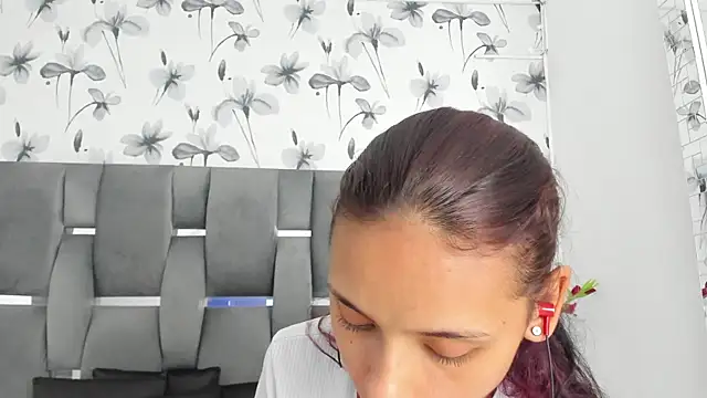 Snapshot of Ehotloveaxxx chatting on 9, 10, 2025 Ehotloveaxxx online show from 9, 10, 2025