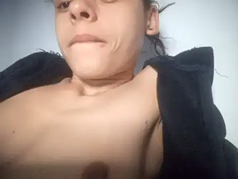 Snapshot of Ehotloveaxxx chatting on 10, 3, 2025 Ehotloveaxxx online show from 10, 3, 2025