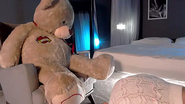 Dorothy Meyer online show from 15, 2, 2026