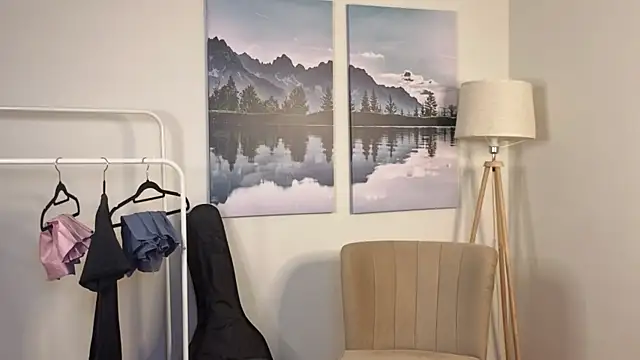 JaniceHanson online show from 21, 11, 2025