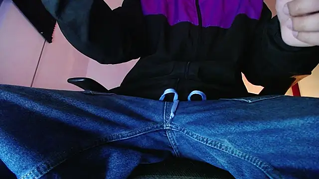 zacwatson  online show from 11, 11, 2025