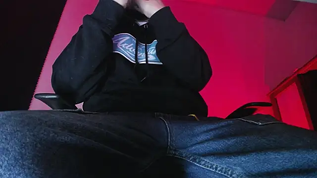 zacwatson  online show from 23, 11, 2025