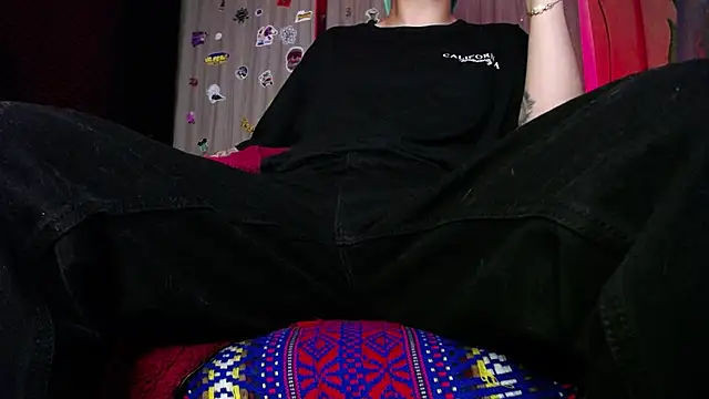 zacwatson  online show from 6, 10, 2025