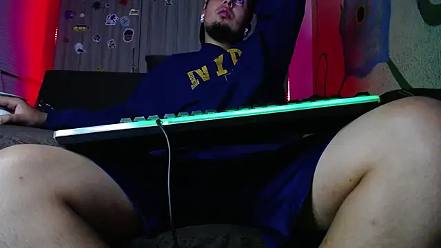 zacwatson  online show from 4, 3, 2025