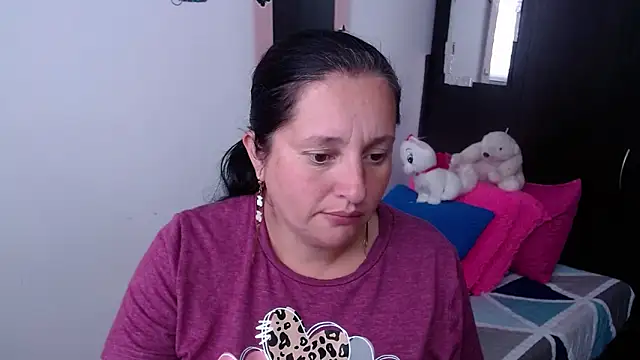 CristialJones  online show from 8, 11, 2025