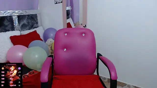 CristialJones  online show from 18, 3, 2025