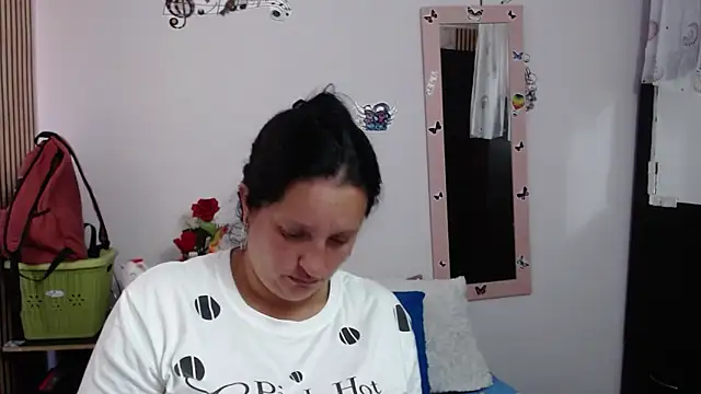 CristialJones  online show from 23, 9, 2025