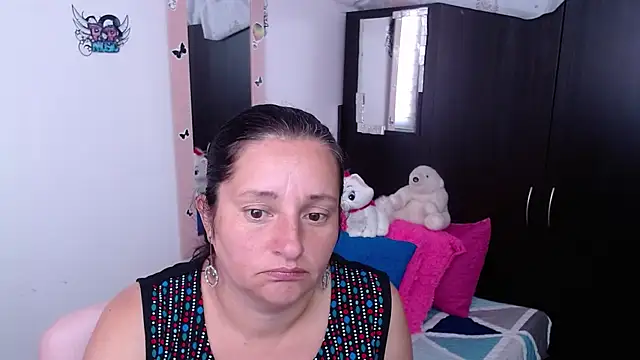 CristialJones  online show from 7, 11, 2025