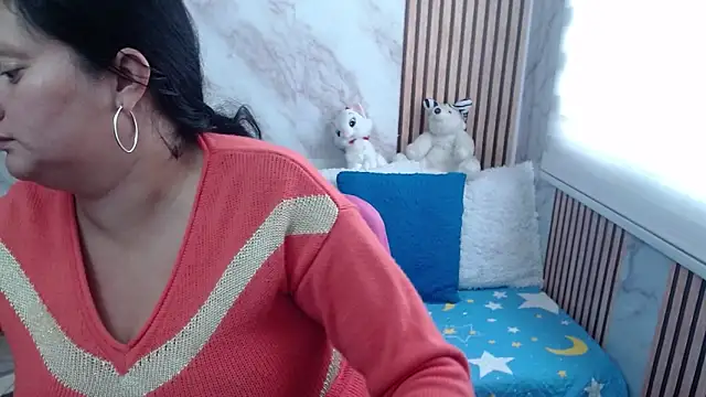 CristialJones  online show from 19, 9, 2025