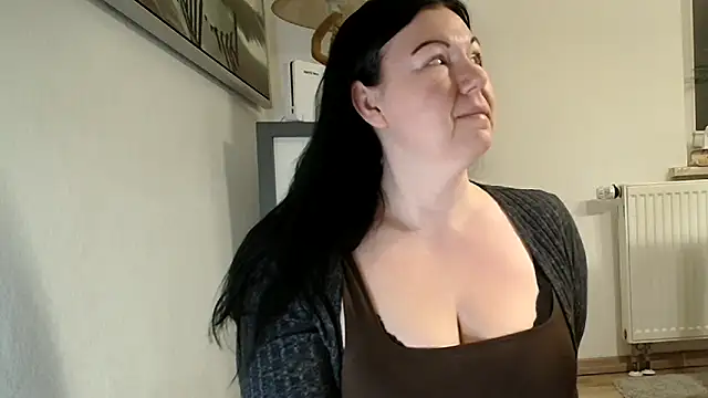 p6w official online show from 19, 12, 2025