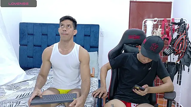 JoseRumbero26 online show from 4, 10, 2025