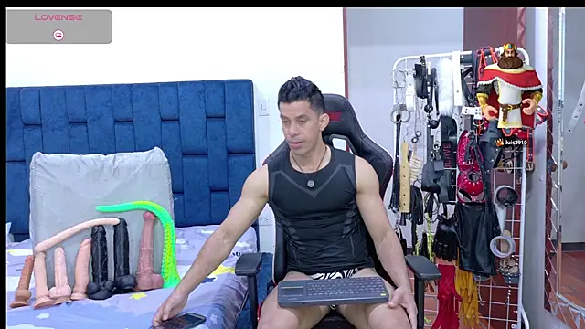 JoseRumbero26 online show from 8, 7, 2026
