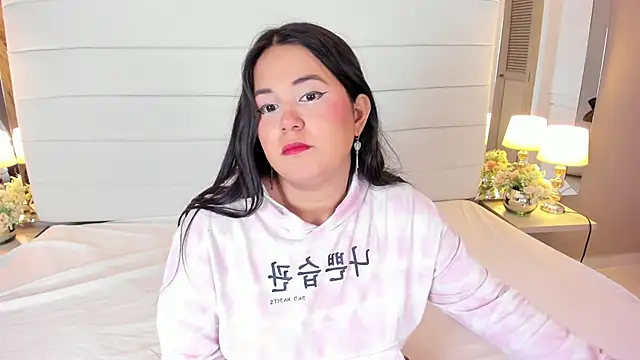 Lilly 2809  online show from 18, 9, 2025