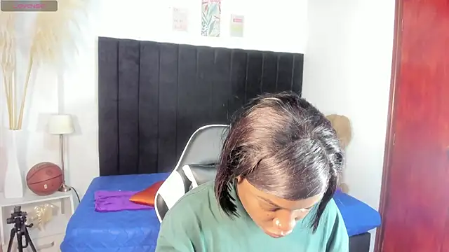 helena copper  online show from 19, 11, 2025