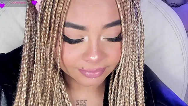 conny  curly online show from 18, 3, 2025