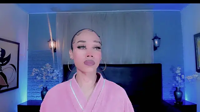  ChanellR  online show from 5, 5, 2026