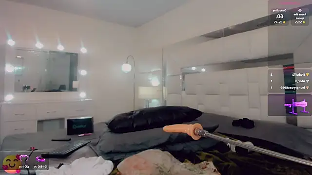  ChanellR  online show from 22, 2, 2025