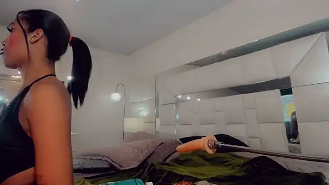  ChanellR  online show from 14, 3, 2025