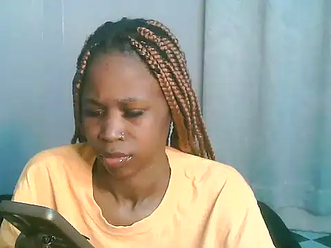 Snapshot of SexxyTerry chatting on 6, 10, 2025 SexxyTerry online show from 6, 10, 2025