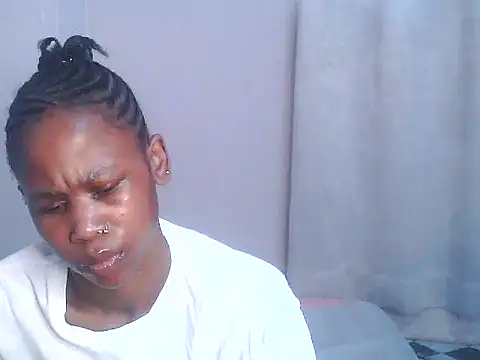 Snapshot of SexxyTerry chatting on 25, 10, 2025 SexxyTerry online show from 25, 10, 2025