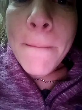 wLESLYMOSw online show from 19, 1, 2025