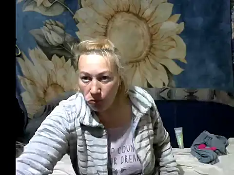 wLESLYMOSw online show from 19, 4, 2026