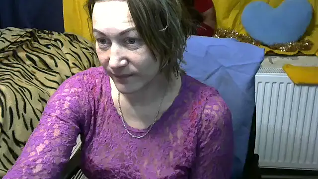 wLESLYMOSw online show from 5, 1, 2025