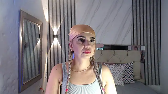 Snapshot of ashley__tylor chatting on 4, 2, 2026 ashley tylor online show from 4, 2, 2026