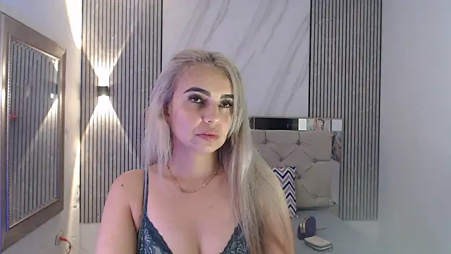 Snapshot of ashley__tylor chatting on 2, 2, 2026 ashley tylor online show from 2, 2, 2026