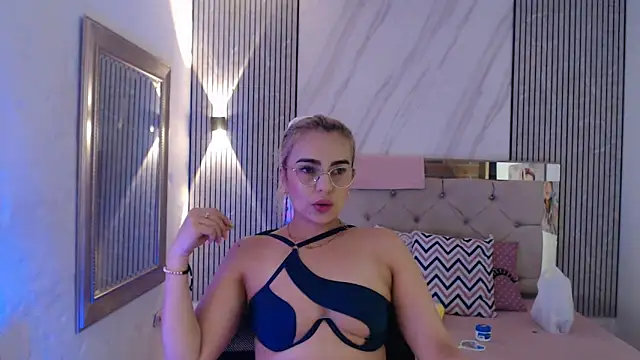 Snapshot of ashley__tylor chatting on 23, 2, 2026 ashley tylor online show from 23, 2, 2026