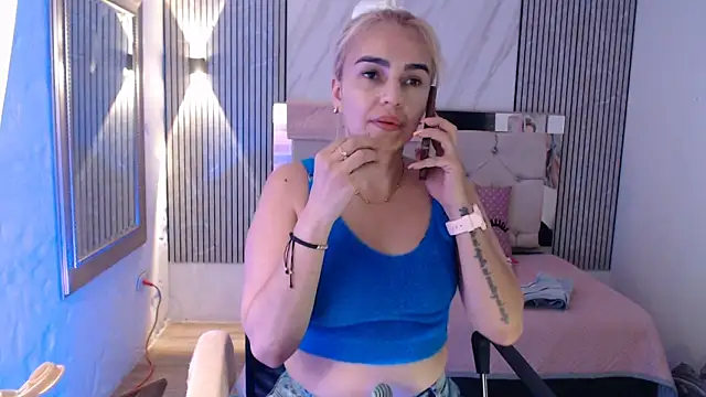 Snapshot of ashley__tylor chatting on 28, 2, 2026 ashley tylor online show from 28, 2, 2026