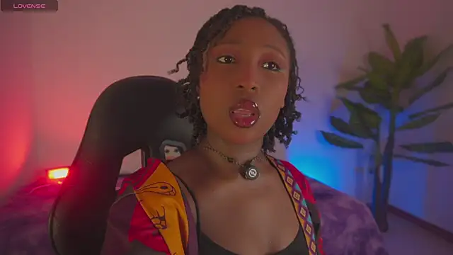 Snapshot of EmmaSanzz_ chatting on 10, 2, 2026 EmmaSanzz online show from 10, 2, 2026