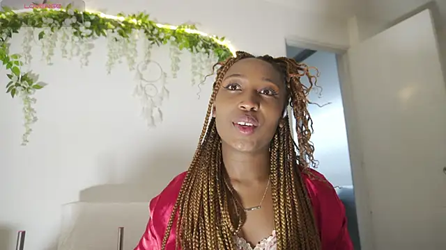 Snapshot of EmmaSanzz_ chatting on 4, 12, 2025 EmmaSanzz online show from 4, 12, 2025