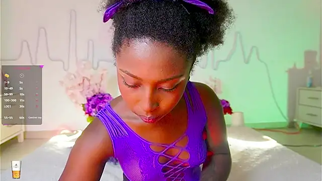 EmmaSanzz  online show from 30, 9, 2025