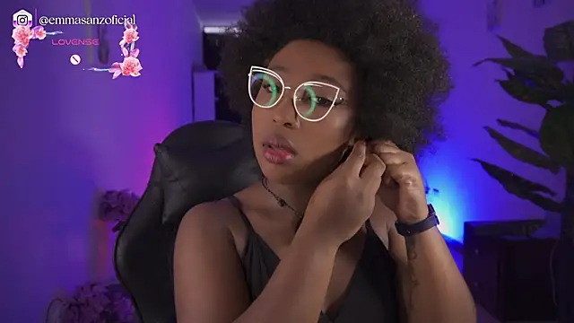 EmmaSanzz  online show from 9, 5, 2026