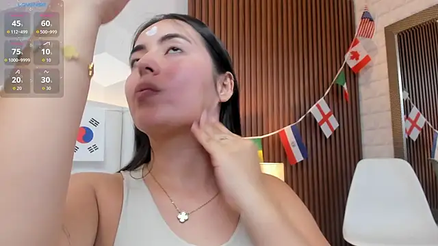 Snapshot of Julietasantos__ chatting on 6, 7, 2026 Julietasantos online show from 6, 7, 2026