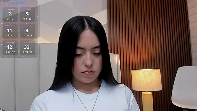 Julietasantos   online show from 8, 4, 2026