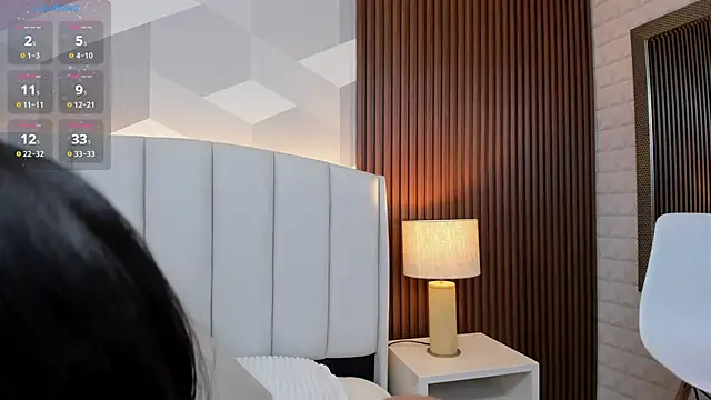 Julietasantos   online show from 2, 12, 2025