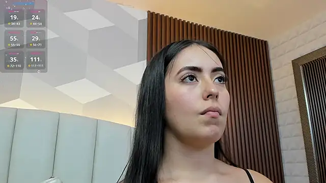 Julietasantos   online show from 25, 9, 2025