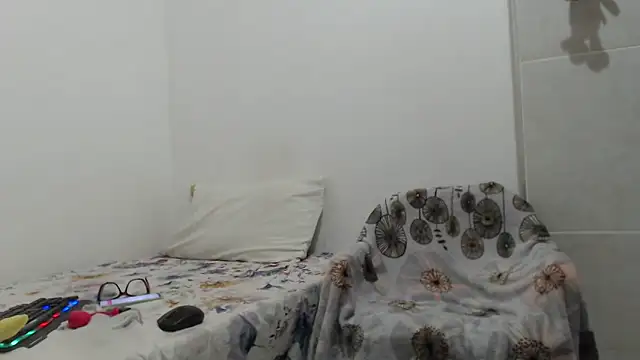 Snapshot of madonna101 chatting on 25, 2, 2026 madonna101 online show from 25, 2, 2026