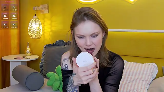 lessysweety online show from 20, 2, 2026