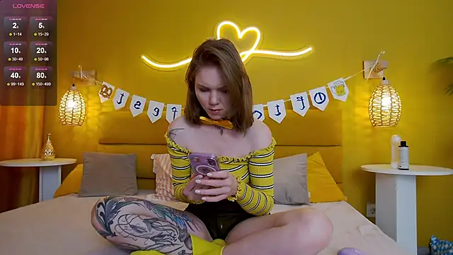 lessysweety online show from 21, 9, 2025