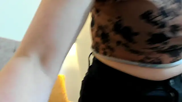 Carolina hernandez22 online show from 2, 3, 2026