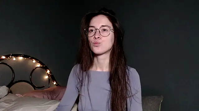 wow  kelly online show from 8, 11, 2025