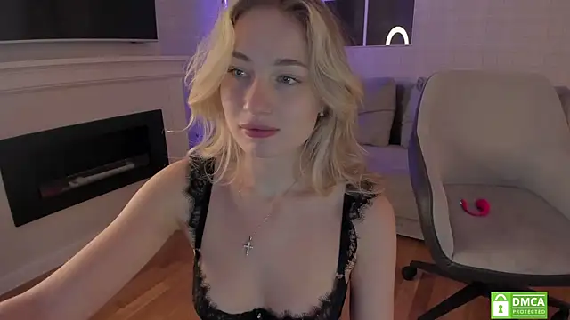 Snapshot of WelliCaren chatting on 4, 11, 2025 WelliCaren online show from 4, 11, 2025