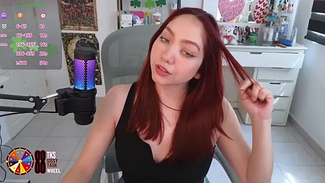 LilyVelvett online show from 15, 3, 2026